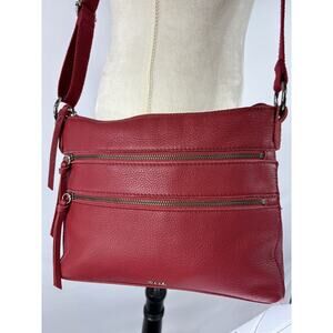 The Sak Crossbody Bag Purse Lipstick Red Leather Zipper Pockets Adjustable Strap